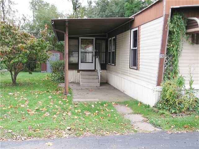 1st image of 19 Andrus Cir