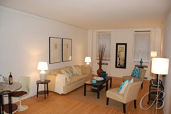 Sold by Bellmarc Realty | media 5