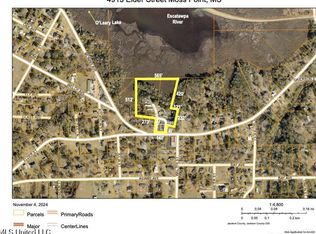 4913 Elder St, Moss Point, MS 39563