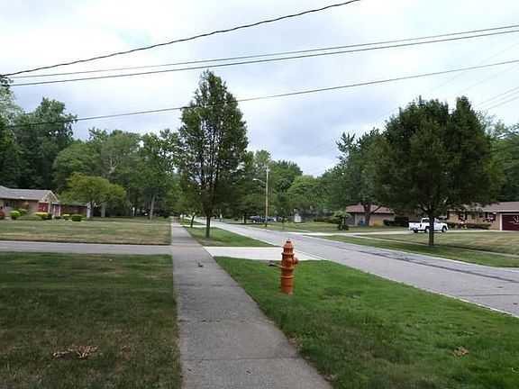 3rd image of 5140 Evergreen Dr