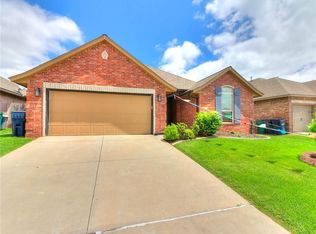 19432 Skylers Dr, Edmond, OK 73012