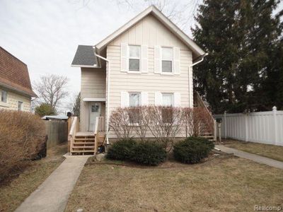434 Elm St, Trenton, MI, 48183