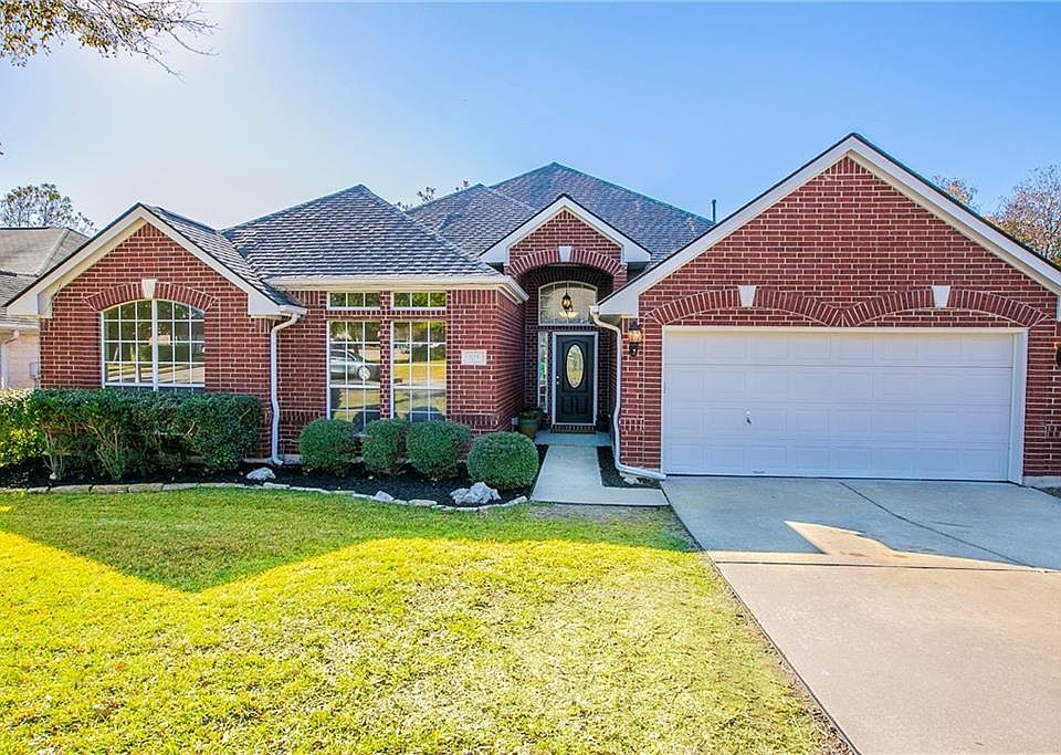 1st image of 105 E Custers Creek Bnd