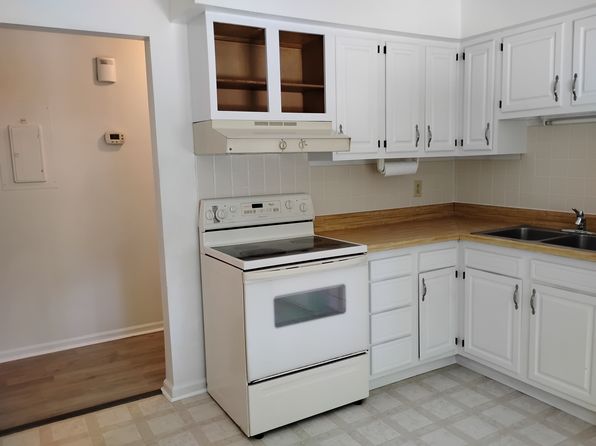 310 Briarwood Ln APT C