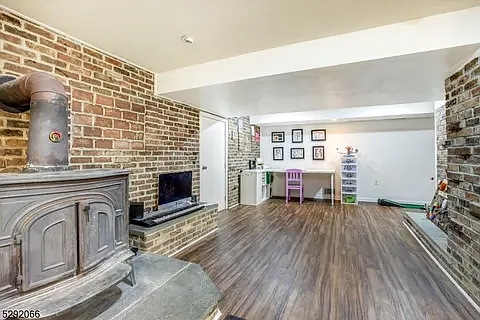 36 Longview Rd — Photo 22