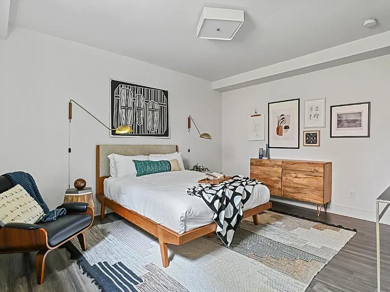 634 Bonaventure Ave NE #3 — Photo 11