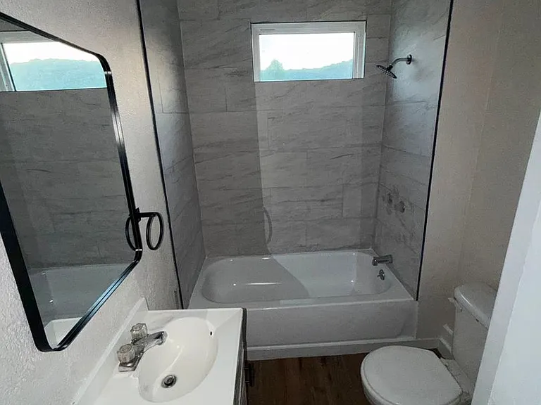 331-337 4th Ave — Photo 17