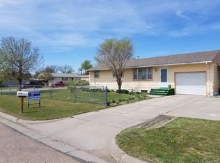 207 W Thompson St, Garden City, KS 67846