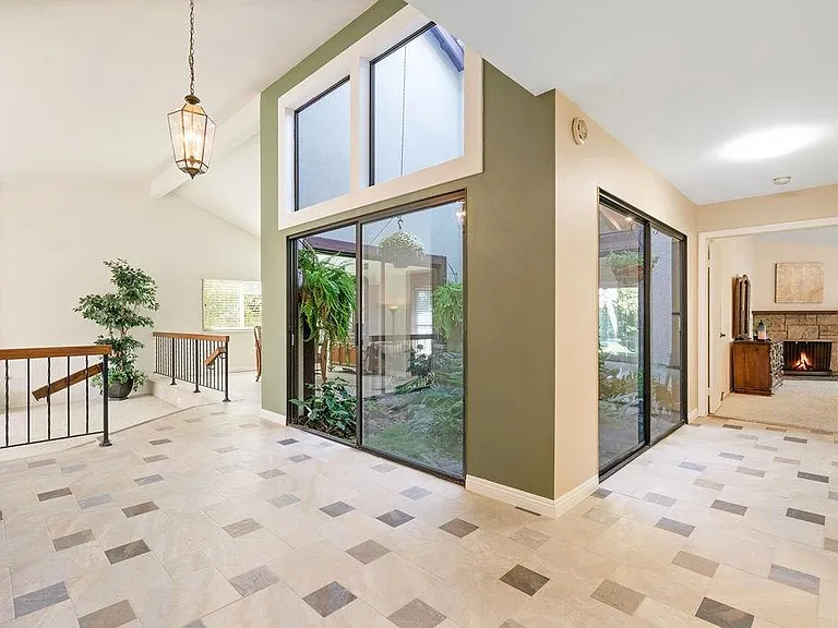 4739 Coronado Ln — Photo 6
