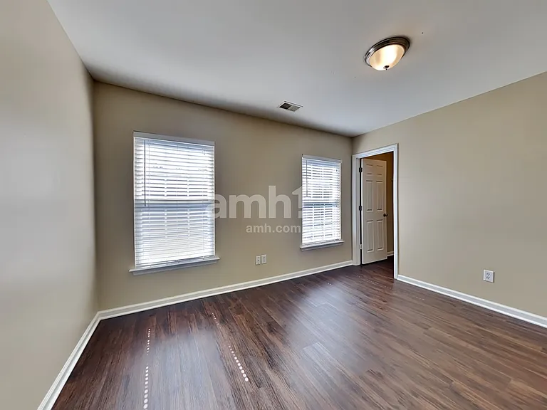 126 Avalon Rd — Photo 22