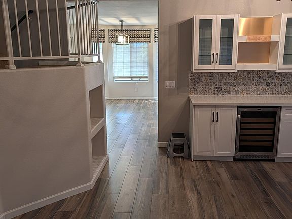 3rd image of 3020 E Friess Dr