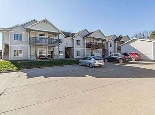 950 67th St UNIT 420, West Des Moines, IA 50266