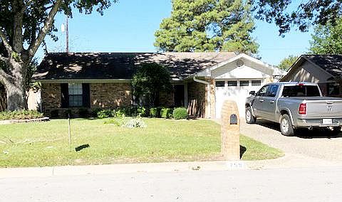 1st image of 759 Southwood Dr