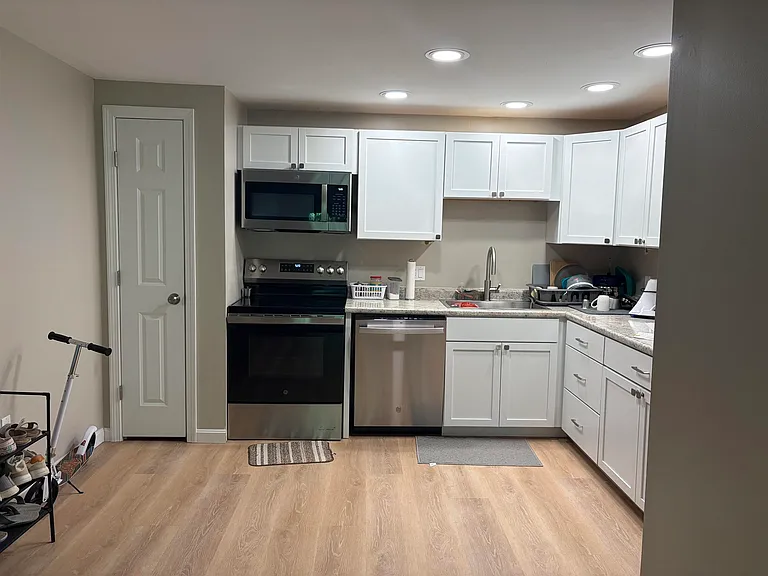 1711 White Cedar Blvd — Photo 3