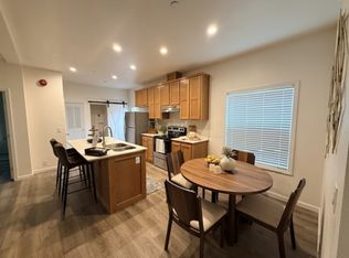 Blythe Village, Fresno, CA 93722