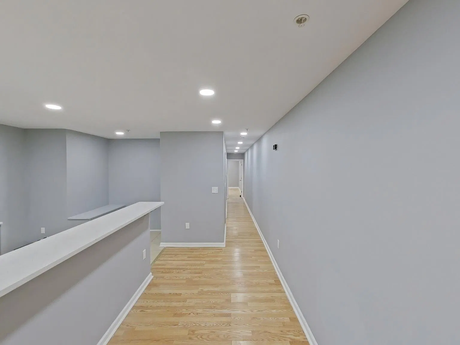 3 bed, 1.0 bath, 4530 sqft, $1,700 — Photo 3