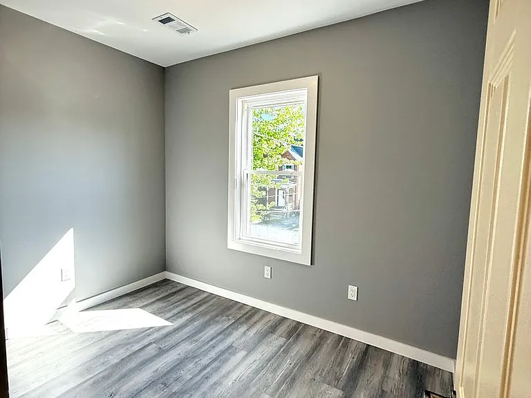 176 Smith Ave — Photo 7