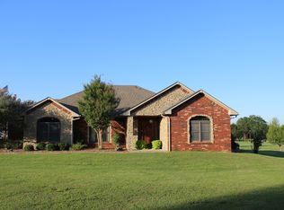 1012 Pea Ridge St, Fort Gibson, OK 74434