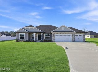 103 Brighton St, La Grange, NC 28551