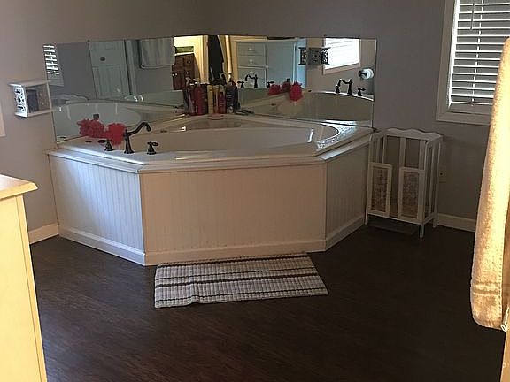 3rd image of 151 Henderson Ave