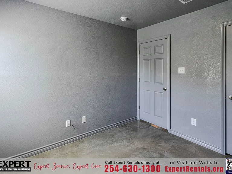 2816 Leroy Cir #B — Photo 13
