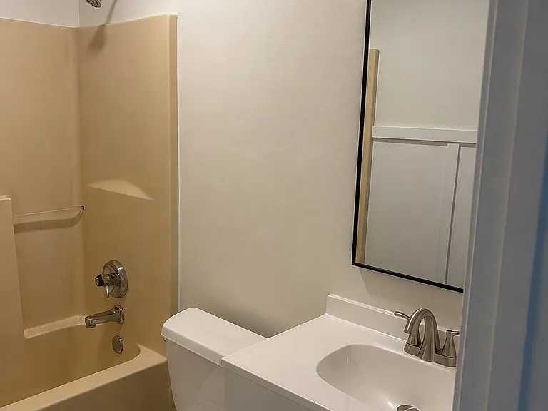 27 Lake Dr S — Photo 10