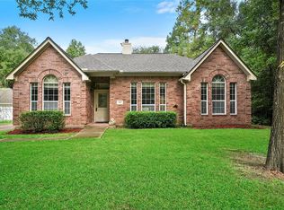 446 Stephen F Austin Dr, Conroe, TX 77302