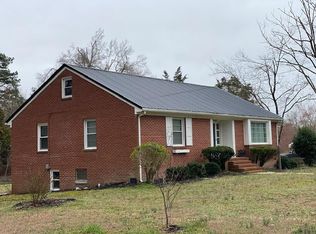 537 Kenbridge Rd, Blackstone, VA 23824