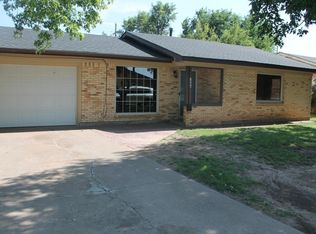 1006 NE 4th St, Dumas, TX 79029