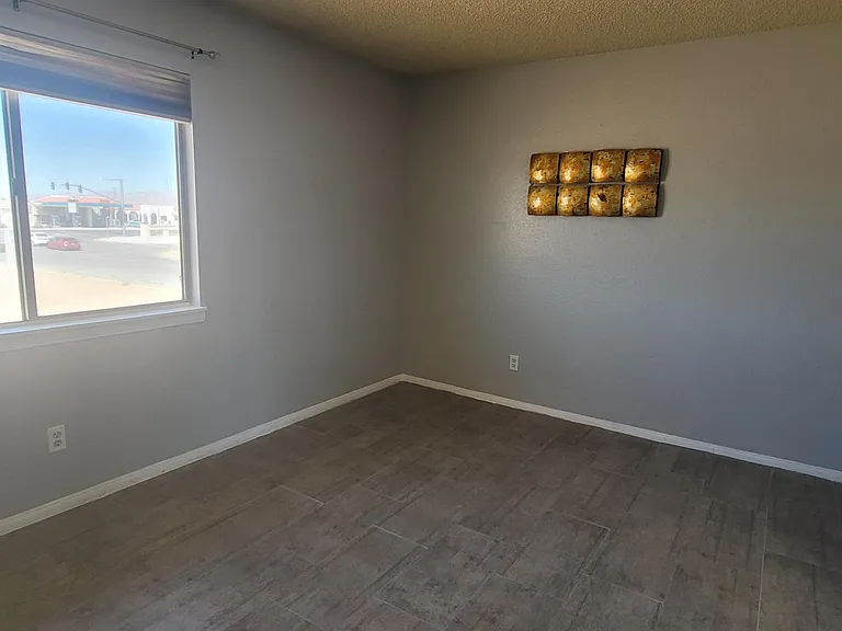 21250 Laguna Rd #5 — Photo 23