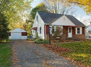 2809 W 71 1/2 St, Richfield, MN 55423