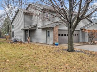 352 Emerald Dr, Arnolds Park, IA 51331