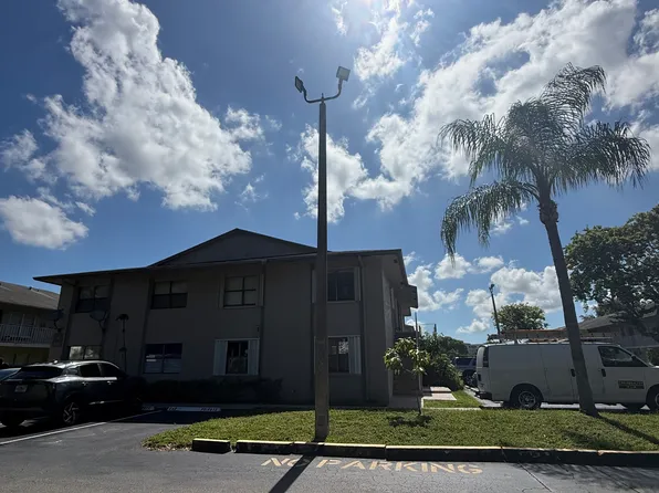 15330 SW 72nd St #24, Miami, FL 33193