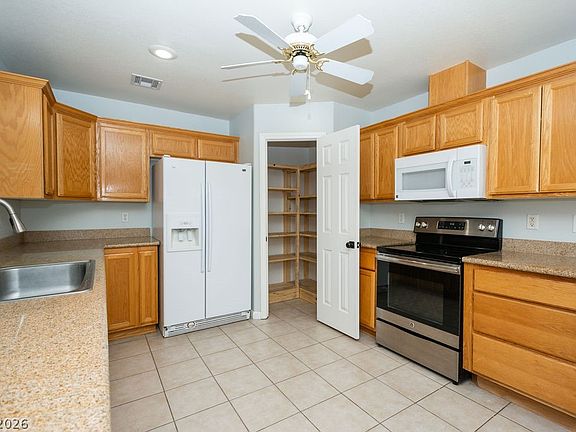 4th image of 80 W Wilson Rd