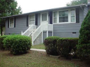 2672 W River Rd, Scottsville, VA