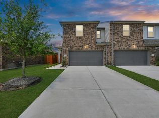 10304 Florance Spring Dr #B, Rosharon, TX 77583