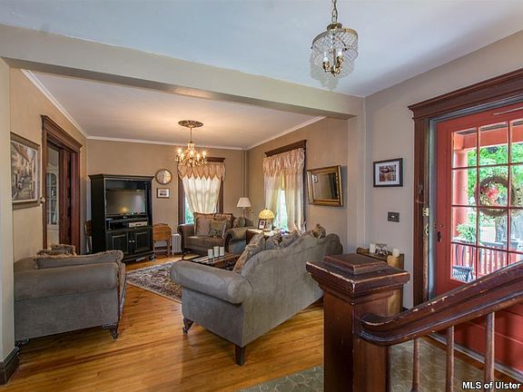 3rd image of 59 Johnston Ave