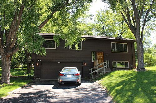 1st image of 2710 Pineview Ln N