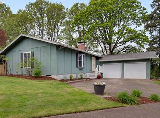 1010 Hallinan St, Lake Oswego, OR 97034