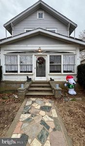 8 Stuart Ave, Glenolden, PA, 19036