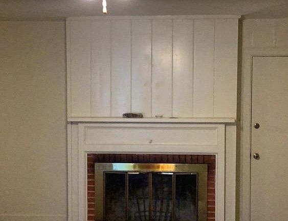 3rd image of 1601 NW 22nd St
