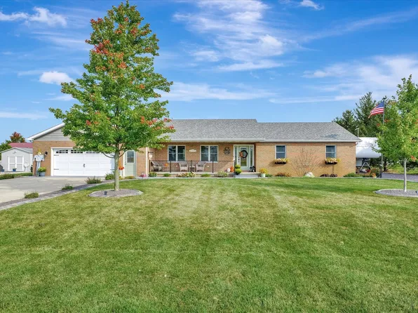 820 E Boyer St, Gibson City, IL 60936