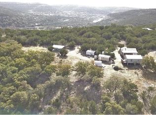 563 Concho Dr, Leakey, TX 78873
