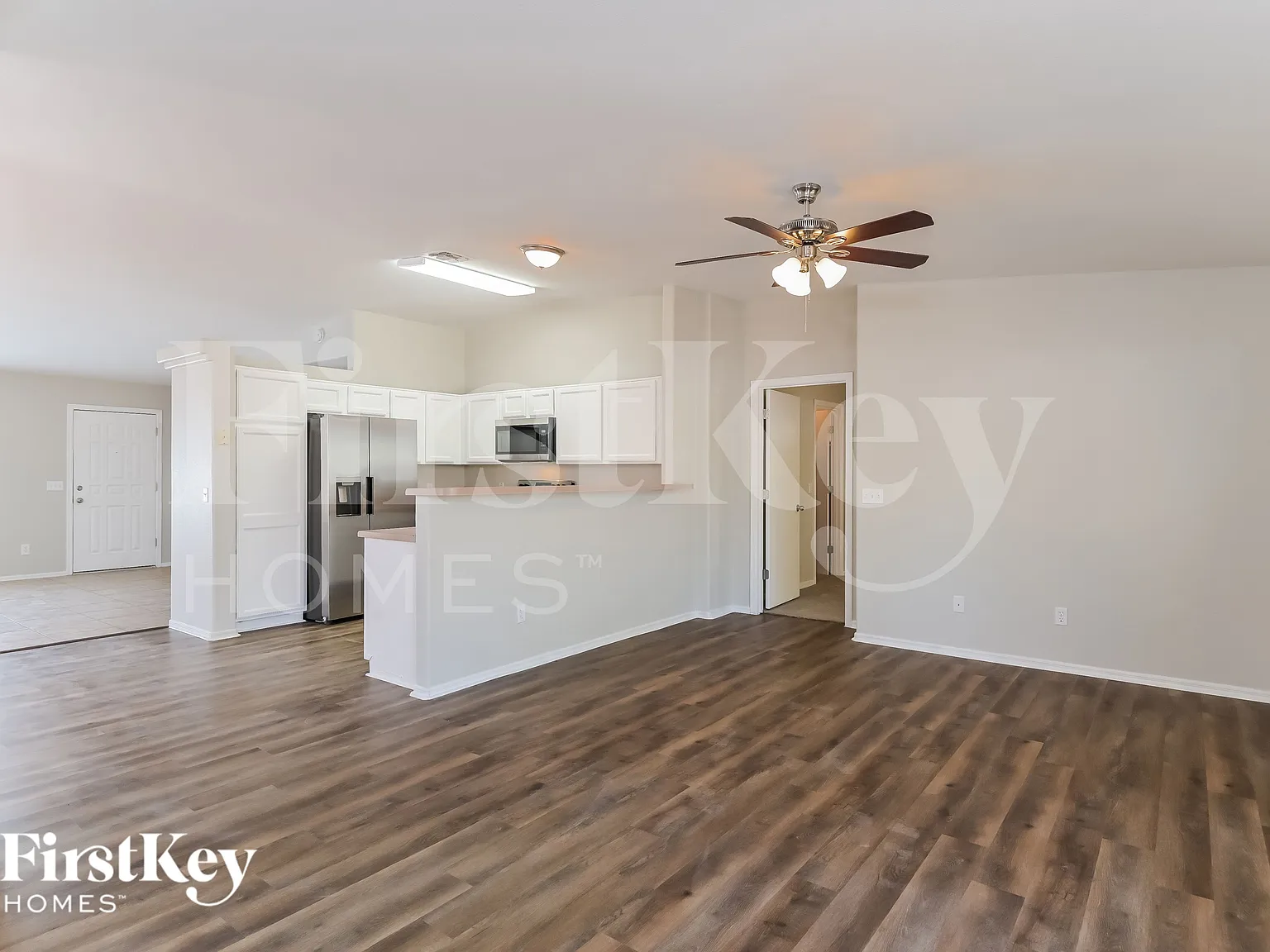 4 bed, 2.0 bath, 1700 sqft, $2,185 — Photo 4