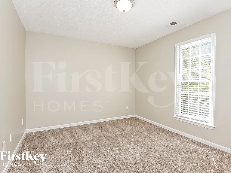 2606 Loring Rd NW — Photo 15