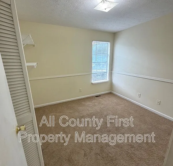 1183 Red Oak Cv — Photo 17