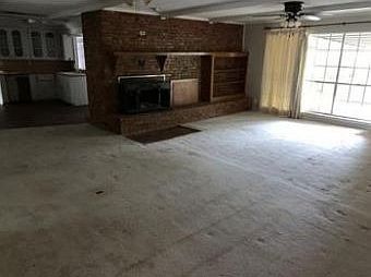 Additional Living Room