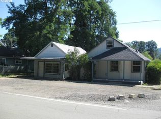 381 Glide Loop Dr, Glide, OR 97443