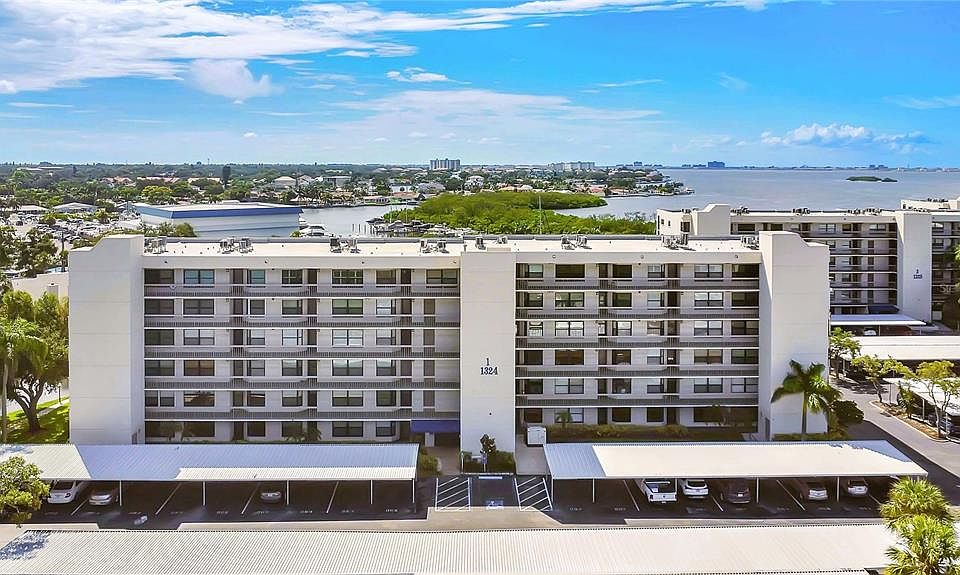 1st image of 1324 PASADENA AVENUE S #608