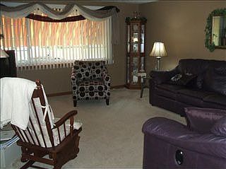 3rd image of 1135 Parkway Dr